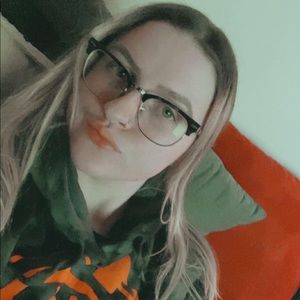 Meet your Posher, Maddi